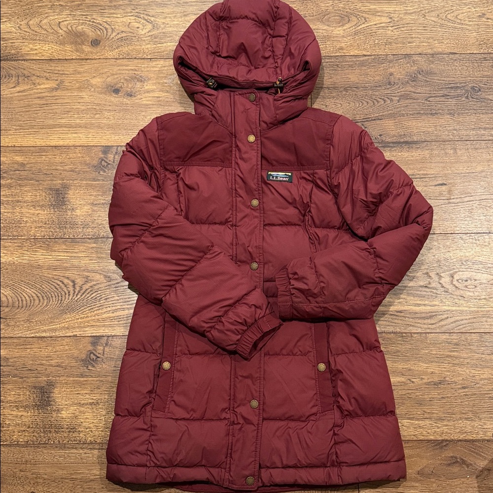 L.L. Bean Women’s Mountain Classic Down Parka - burgundy - XXSP - Picture 2 of 10
